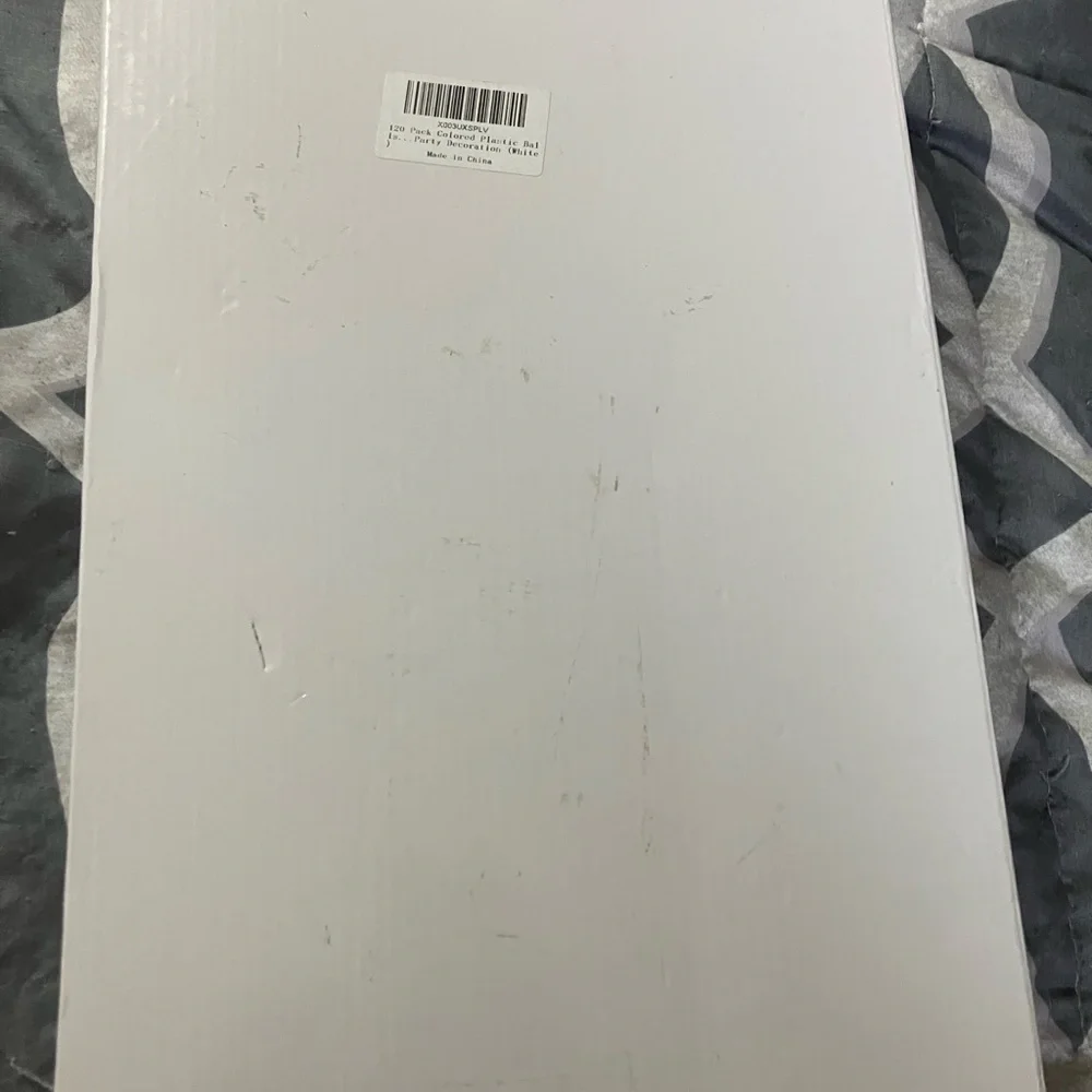 White Plastic Party Balls - 120 Pack